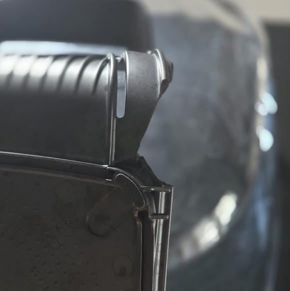 CRISPI Silver Metal Container - Picture 3 of 7